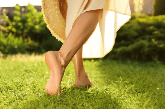 improve menopause with grounding earthing